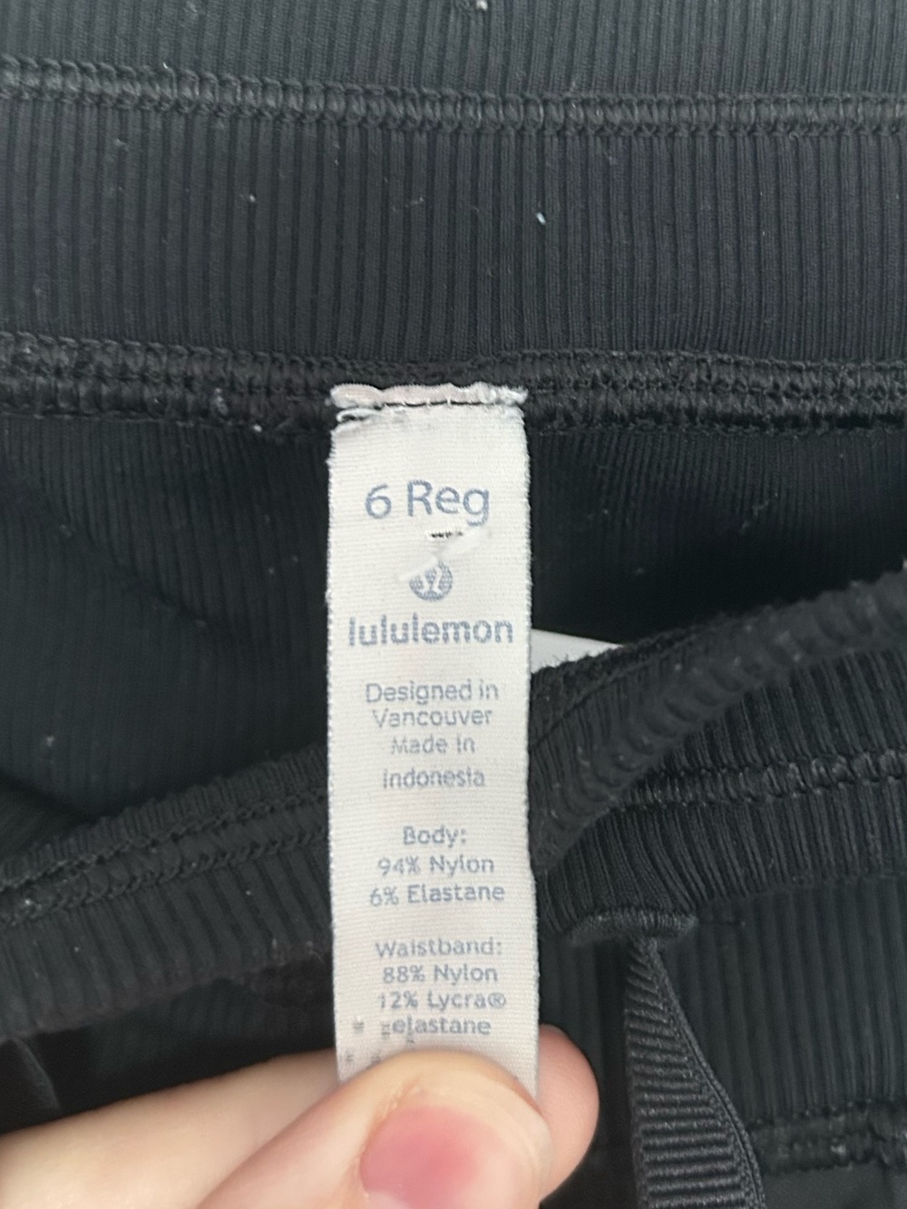 Size 6 regular - Lululemon Street To Studio Pant II *Unlined 28* - Picture 7 of 9